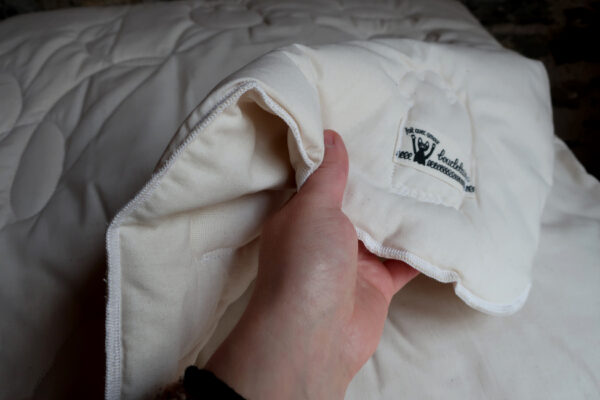• couette en laine • woolen duvet • – Image 4