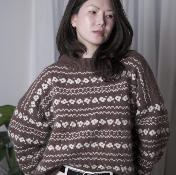 assortiment de fil • Coco sweater • pull dessiné par Soumine @knits.pourmoi